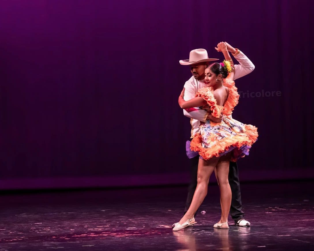 Danza Tricolore 8